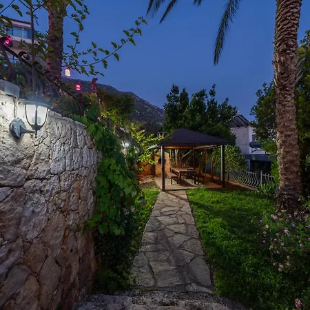 Villa Elfuze