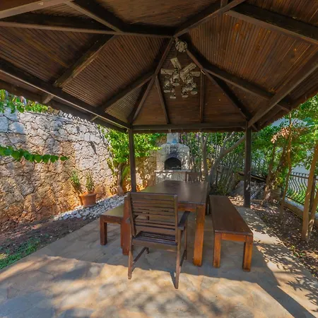 Elfuze Kalkan